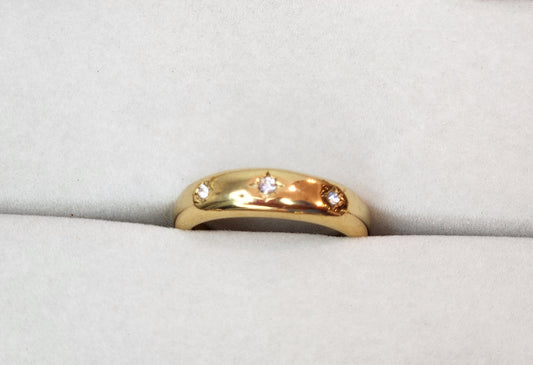 Rounded Band w/ 3 cz