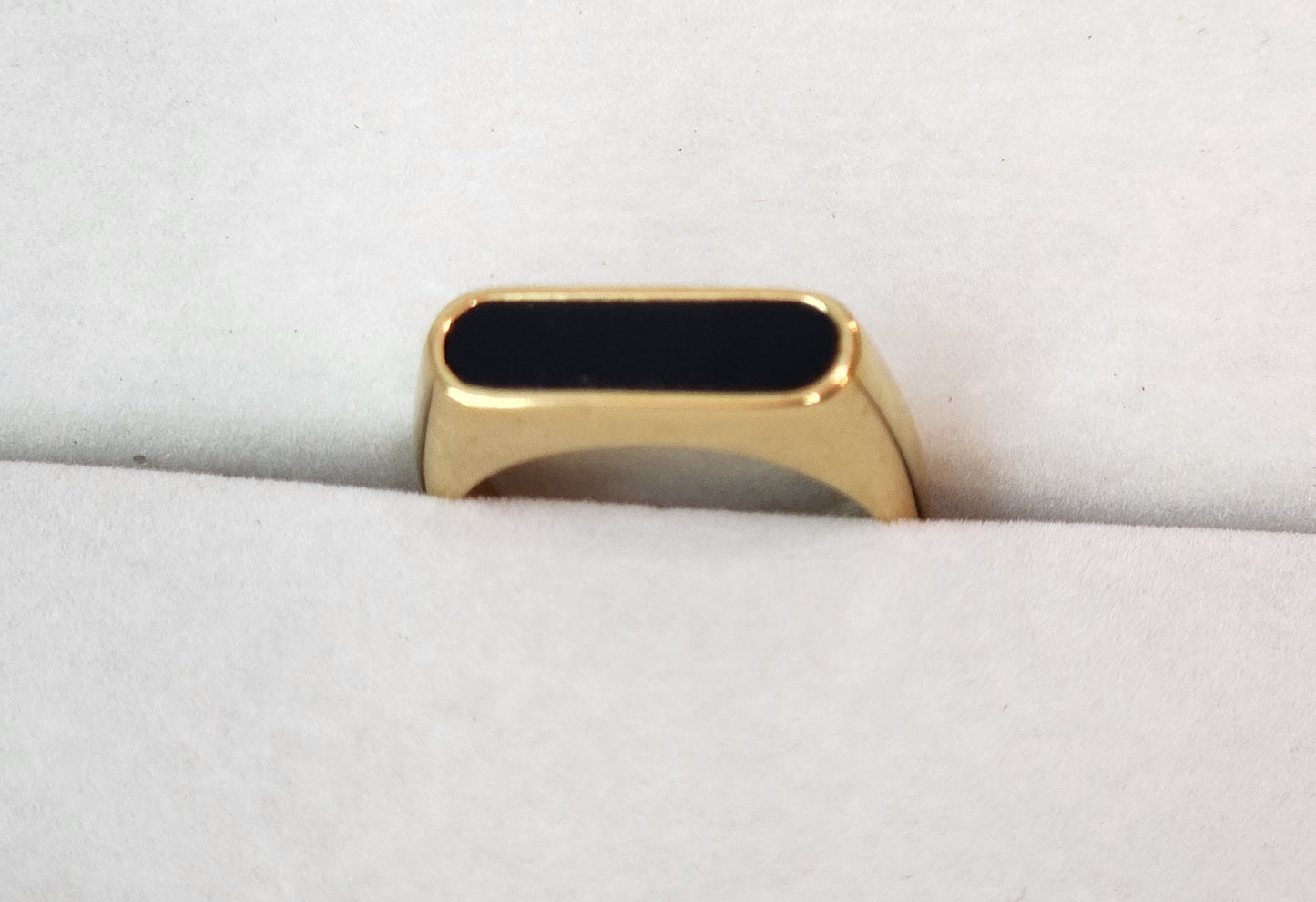 Stone top ring